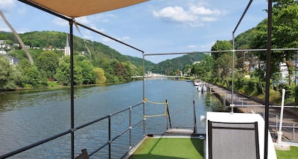 The other accommodation. The residential ship "Wilhelm von Nassau" in Bad Ems a.d. Lahn