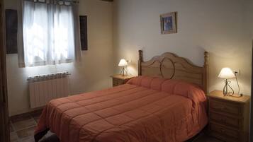 3 dormitoris, llençols de cotó egipci i roba de llit d'alta qualitat