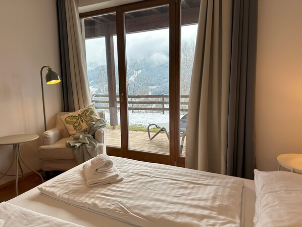 2 habitaciones, tabla de planchar con plancha y wifi gratis 