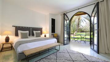 10 bedrooms, in-room safe, iron/ironing board, travel crib