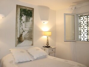 4 makuuhuonetta, ilmainen Wi-Fi