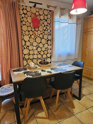 Dining - VARS 1900 T3 mountain 150 m from the slopes (Vars)