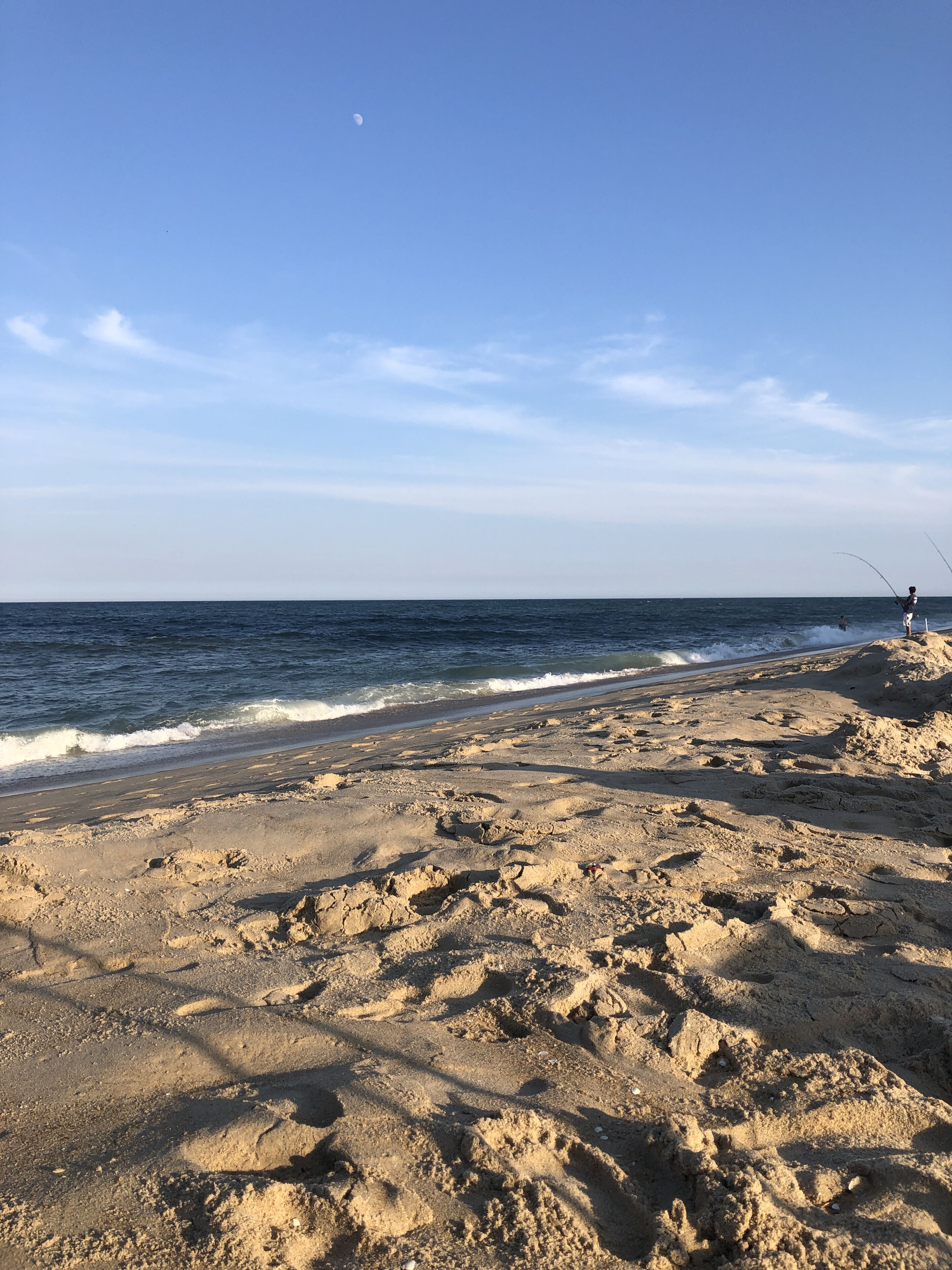 Beach nearby, sun loungers