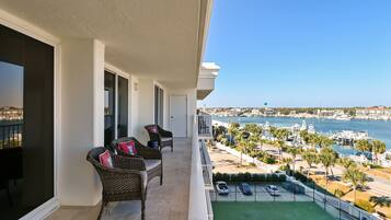 Condo, 3 Bedrooms | Property grounds