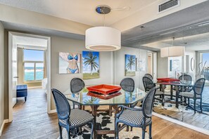 Condo, 3 Bedrooms | Dining