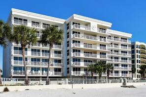 Condo, 3 phòng ngủ | Ngoại thất