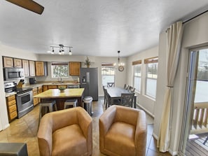 Condo, 2 Bedrooms | Interior