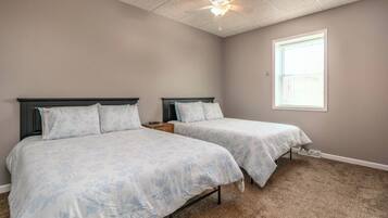 2 多间卧室、熨斗/熨衣板、WiFi、床单