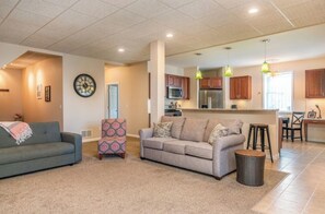 Smart TV, fireplace, video games