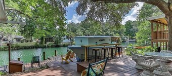 Fun Weeki Wachee River Boathouse