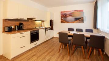 Fridge, microwave, oven, dishwasher