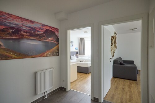 4806 Cirrus 6