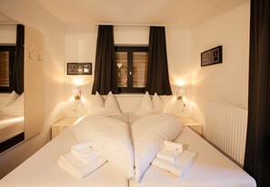 2 chambres, coffres-forts dans les chambres, Wi-Fi gratuit