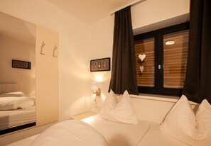 2 bedrooms, in-room safe, free WiFi