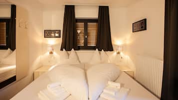 2 bedrooms, in-room safe, free WiFi