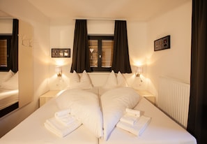 1 bedroom, in-room safe, free WiFi