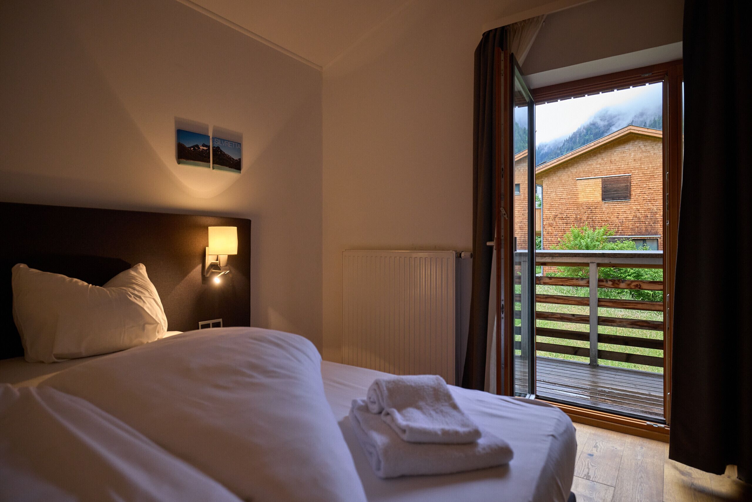 3 bedrooms, in-room safe, free WiFi
