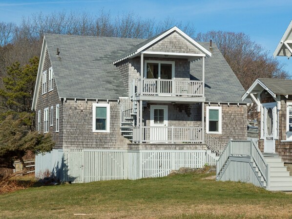 Exterior - Boathouse Apartment at Fortunes Rocks, 100 feet from the beach. (Biddeford)