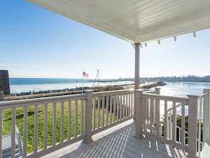 Property grounds - Boathouse Apartment at Fortunes Rocks, 100 feet from the beach. (Biddeford)