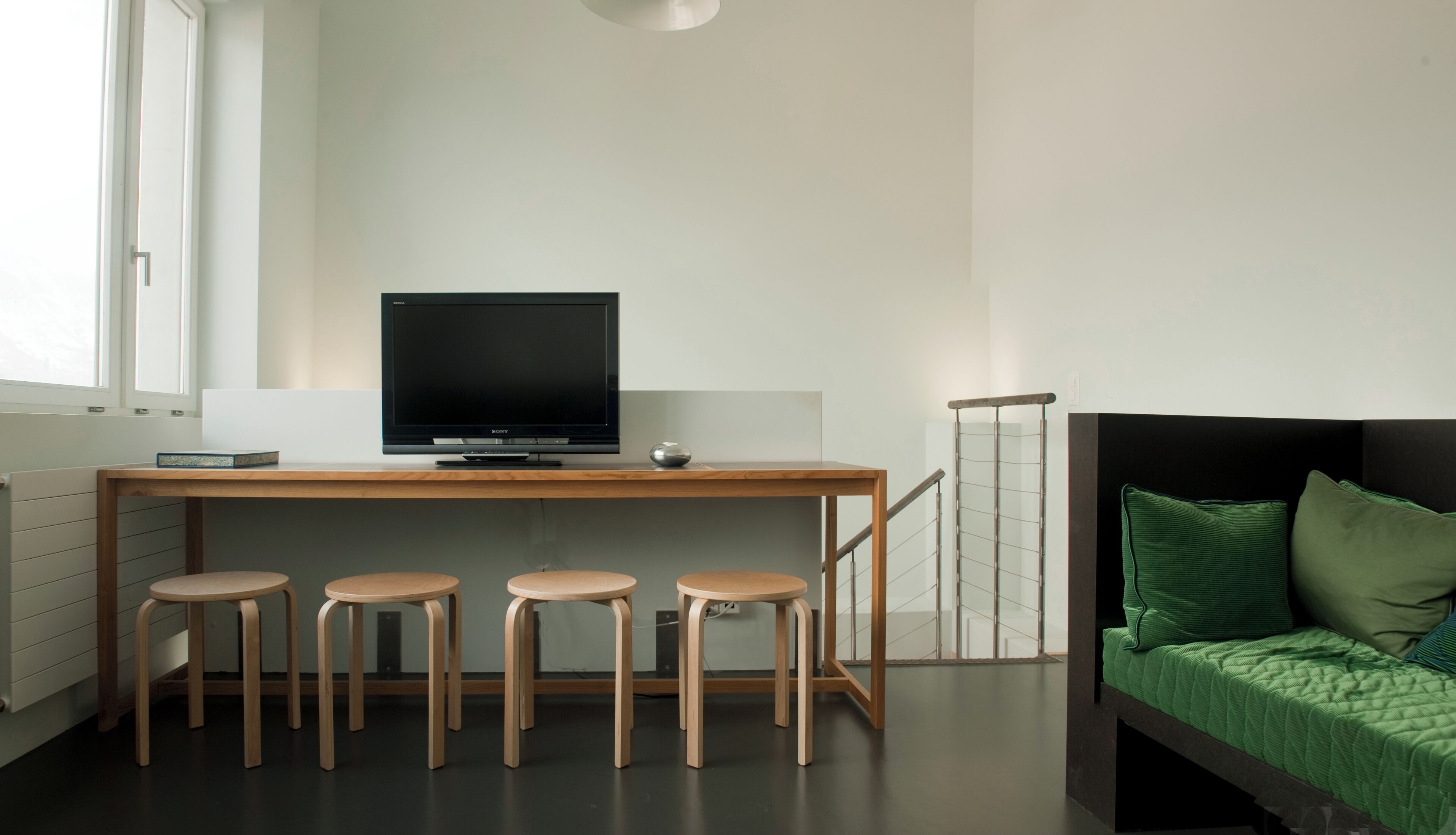 family loft (tower) | living area | ipod dock, table football, ping pong