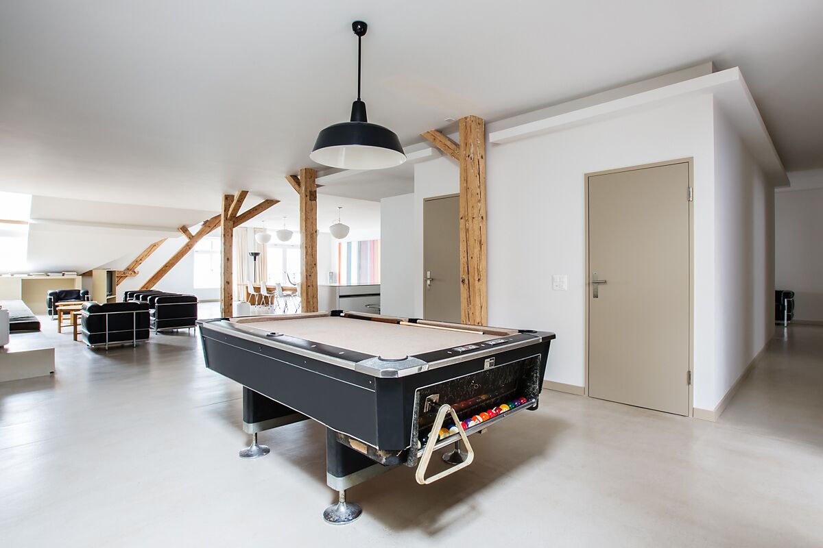 luxury suite (loft) | living area | ipod dock, table football, ping pong