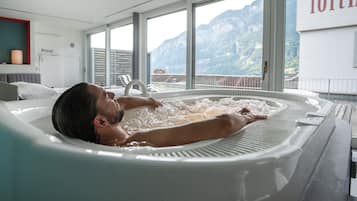 مغطس سبا داخلي