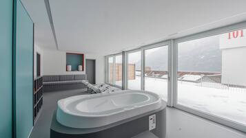 Sauna, bain Ă remous, hammam