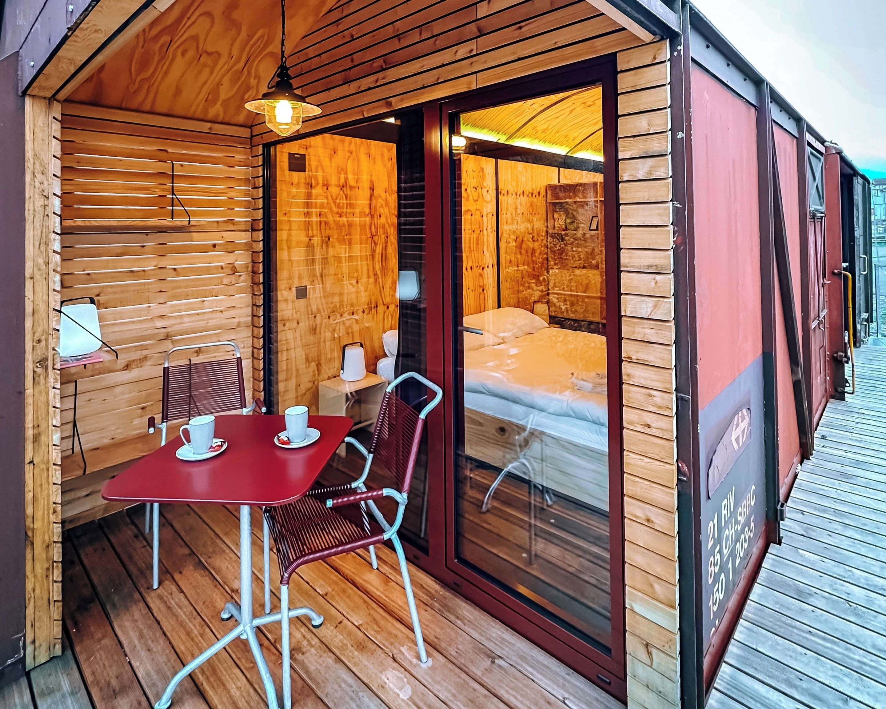 Cabin dành cho gia đình | Bộ đồ giường cao cấp, chăn bông, két bảo mật tại phòng 