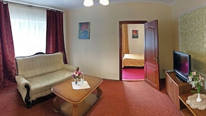 Kolmen hengen comfort-huone | Olohuone