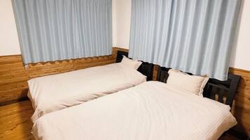 3 bedrooms, free WiFi, bed sheets