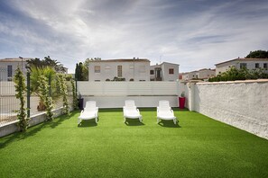 Property grounds - BADIA 3 ,piso 2ha piscina parking wifi 100 m playa (Empuriabrava)