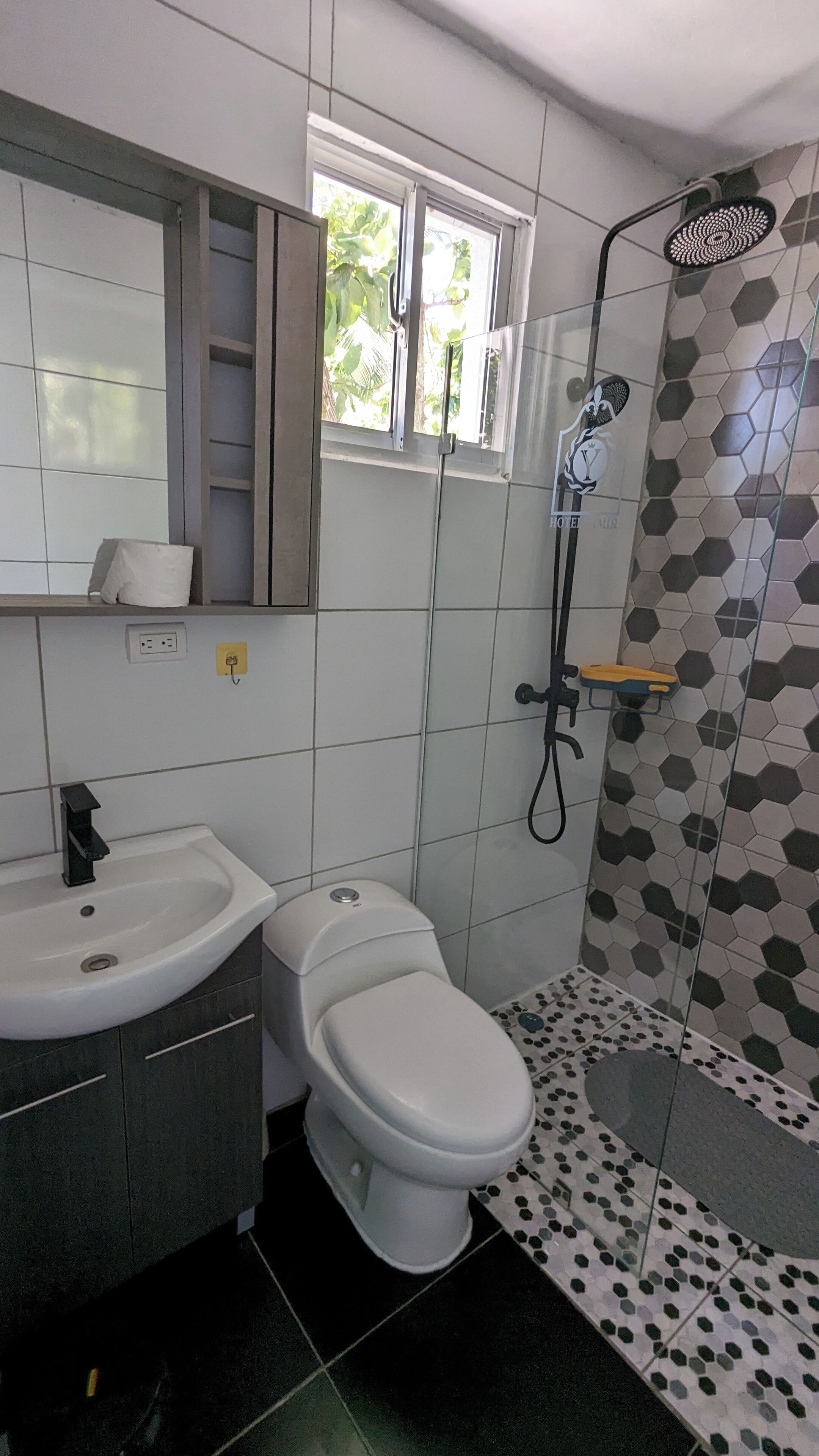 comfort double room, 1 queen bed | bathroom | shower, rainfall showerhead, towels