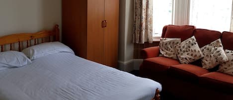 Apartamento | 1 dormitorio, tabla de planchar con plancha, wifi gratis y ropa de cama