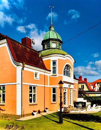 Exclusive (320 m2) stone house in Jugenstil, with room for 10people