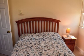 5 quartos, ferros/tábuas de passar roupa, Wi-Fi de cortesia