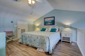 2 bedrooms, desk, iron/ironing board, free WiFi - 2 Bedroom Direct Oceanfront (Surf City)
