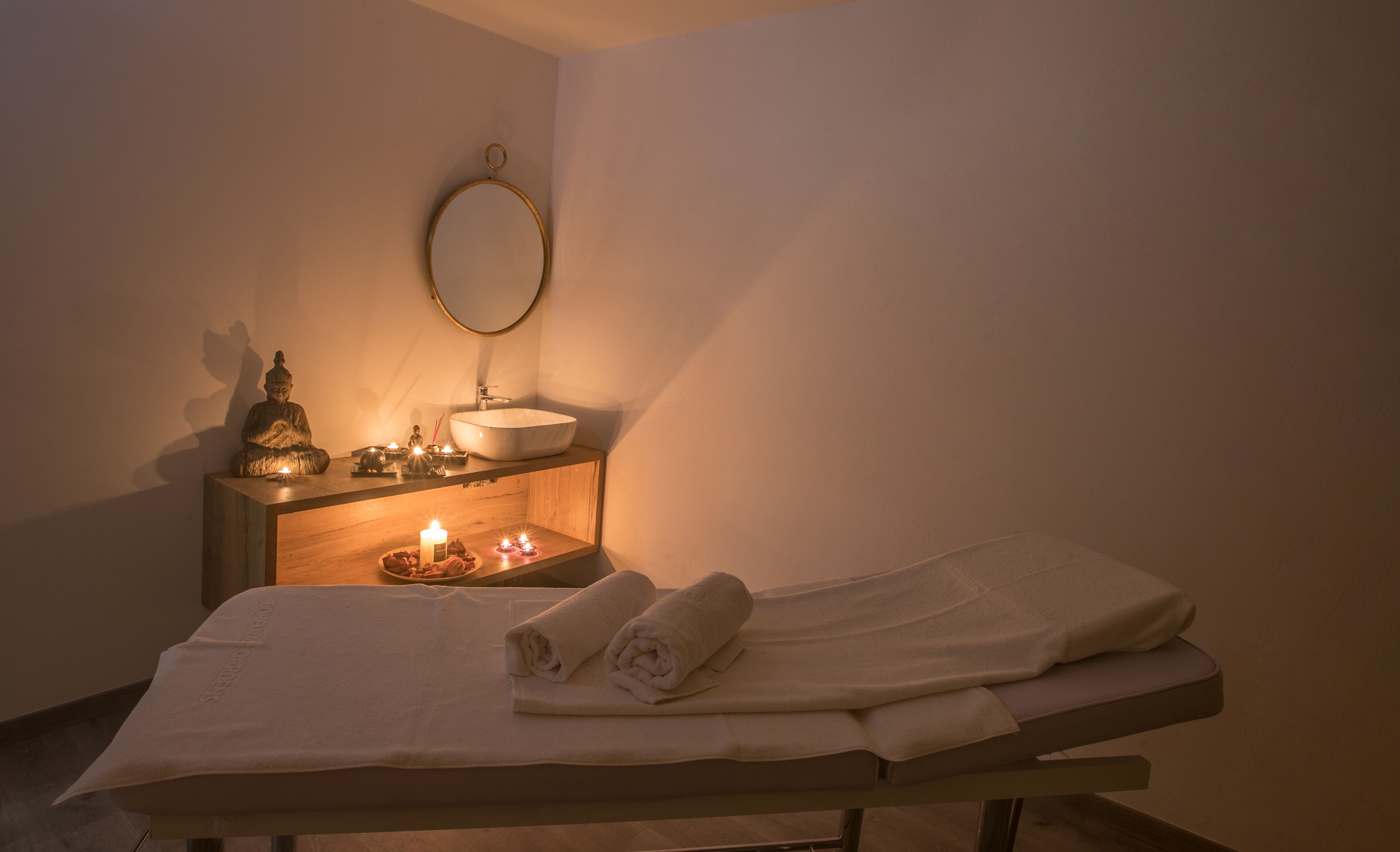 couples treatment room(s)