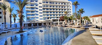Bohemian Gardens Hotel