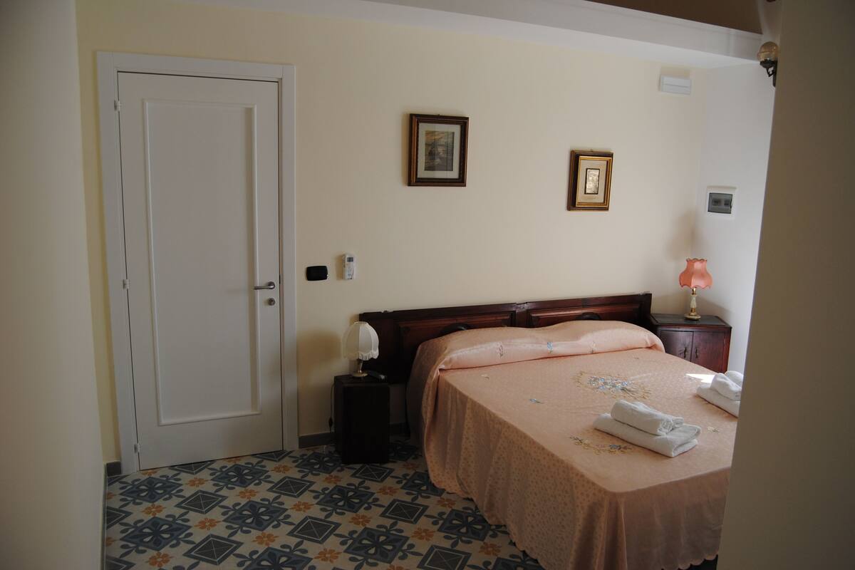 Premium bedding, free WiFi, bed sheets
