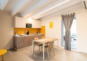 Double or Twin Room, Balcony | Private kitchen
