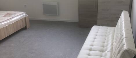 9 chambres, Wi-Fi, draps fournis