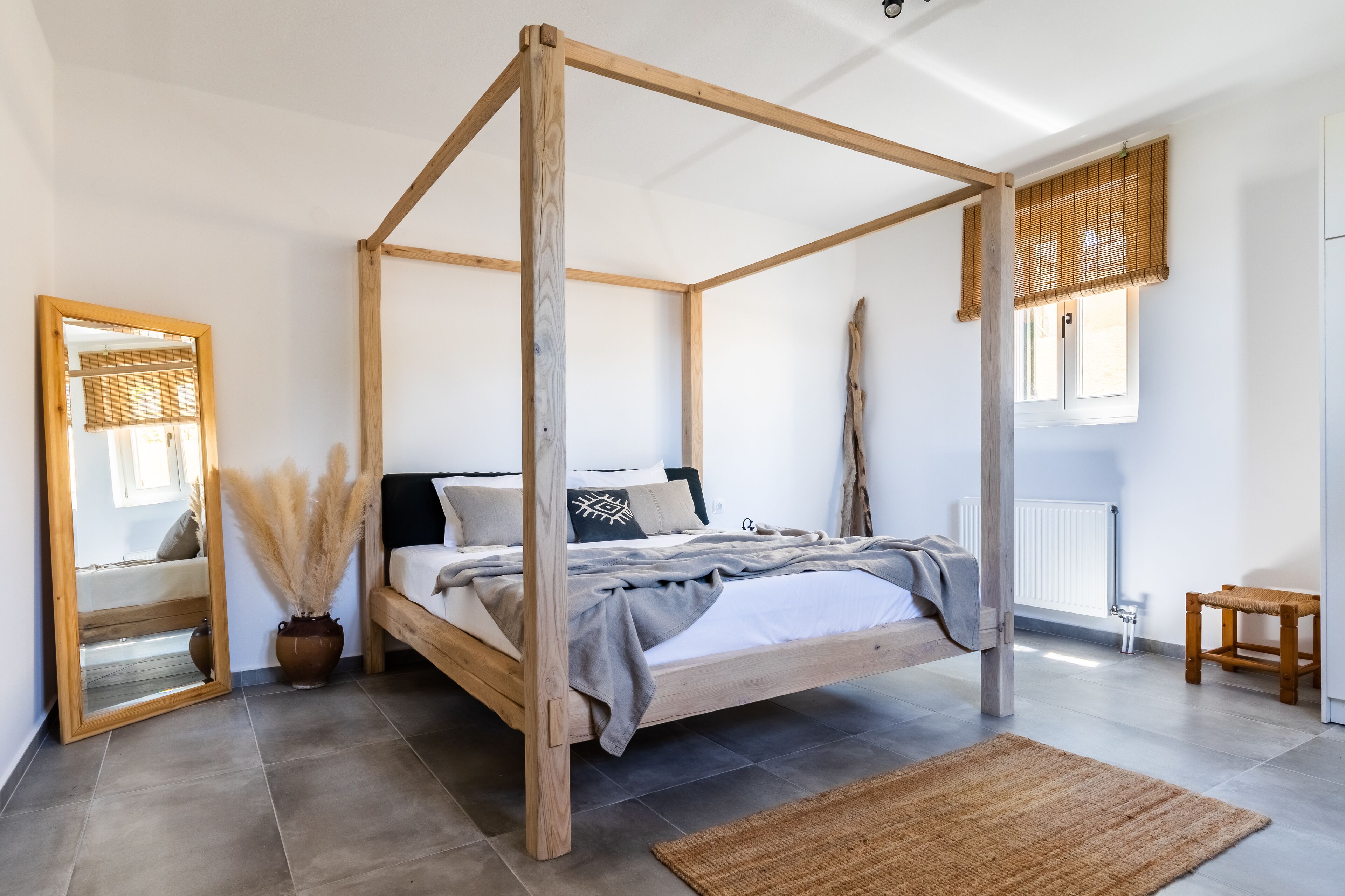 1 slaapkamer, een strijkplank/strijkijzer, wifi