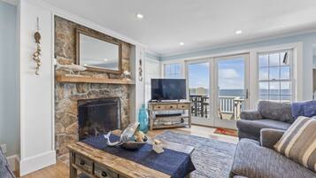 TV, fireplace, DVD player, stereo