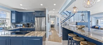 Nubble Cottage- York Beach Oceanfront w/ Amazing Views