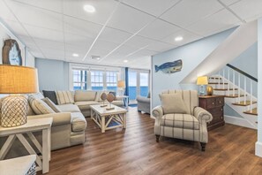 TV, fireplace, DVD player, stereo