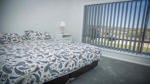 3 bedrooms, iron/ironing board