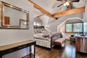 6 Schlafzimmer, Schreibtisch, Bügeleisen/Bügelbrett, kostenloses WLAN