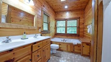 House | Bathroom | Towels, shampoo