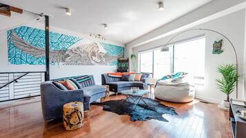 Fernseher, Stereoanlage