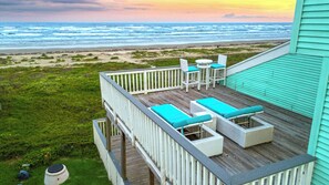 Property grounds - Beachfront + Hot Tub | Fireplace | Putt-Putt | Pet (Galveston)